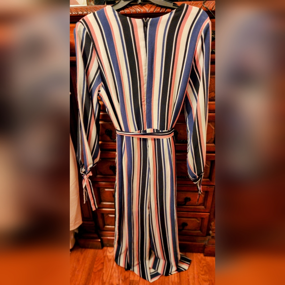 Jumpsuit - Picture 2 of 5